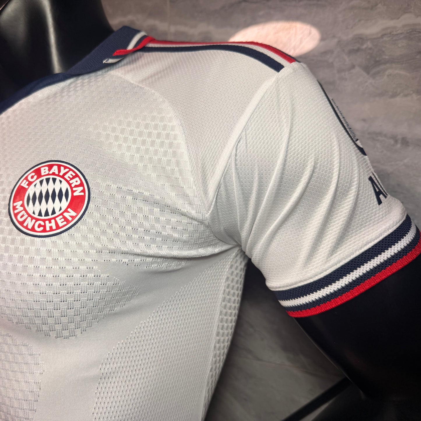 Bayern Múnich 26/27 Visita Vers. Jugador