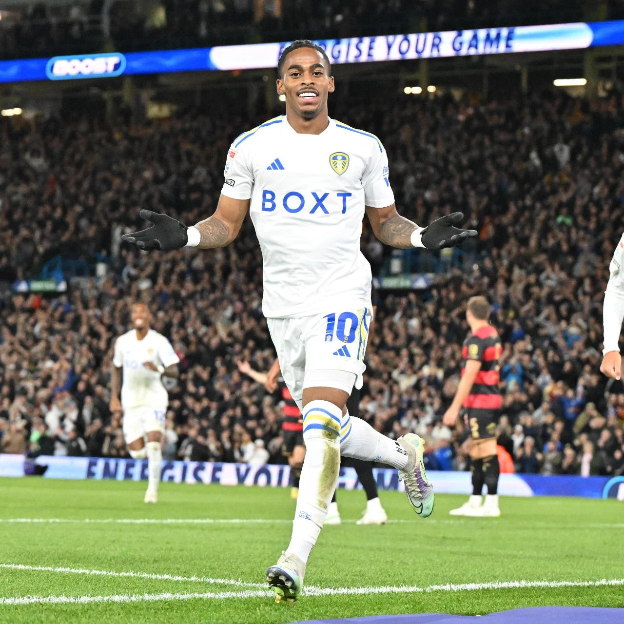 Leeds United 2023 - 2024 Local Vers. Jugador
