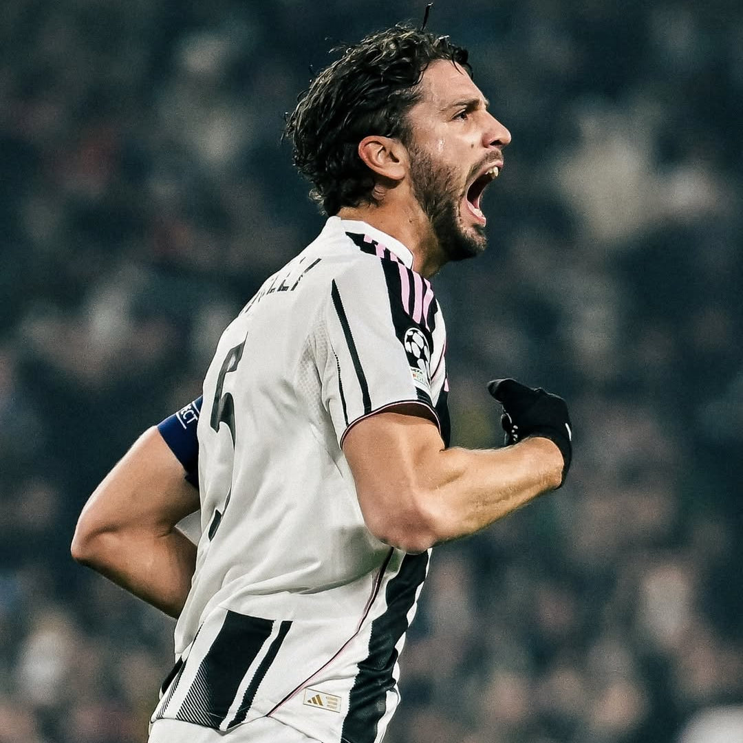 Juventus 2025 - 2026 Local Vers. Jugador