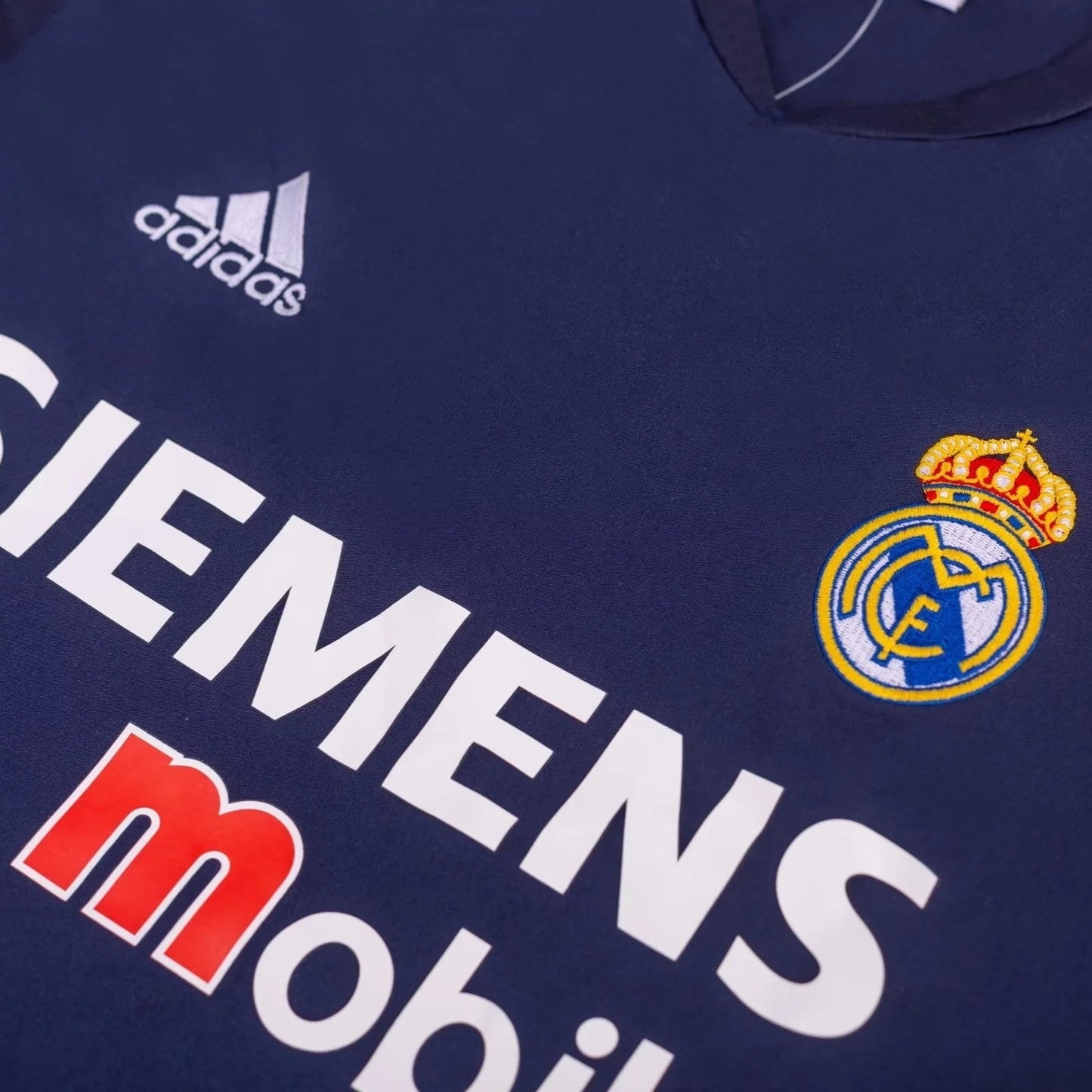 Real Madrid Retro 2004 – 2005 Vers. Jugador