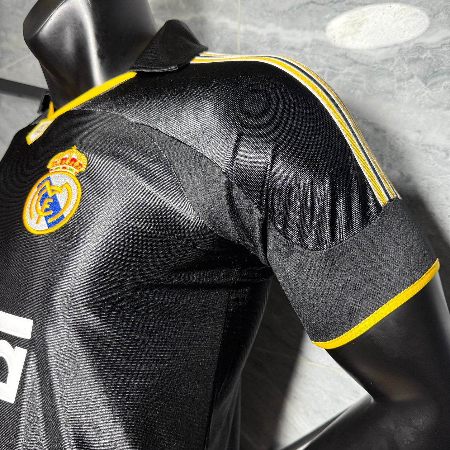 Real Madrid Retro 1999 - 2001 Vers. Jugador