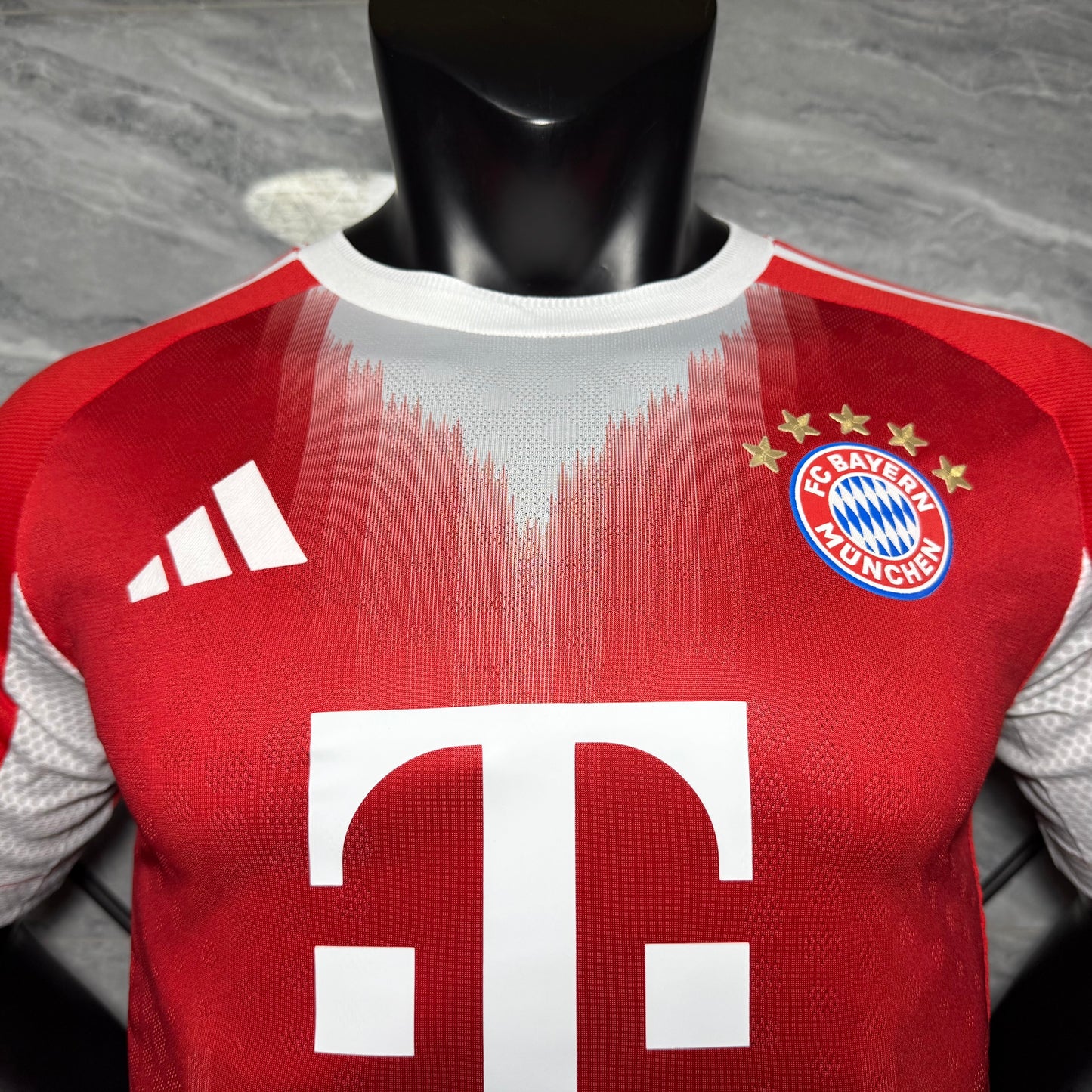 Bayern Múnich 2025 - 2026 Local Vers. Jugador