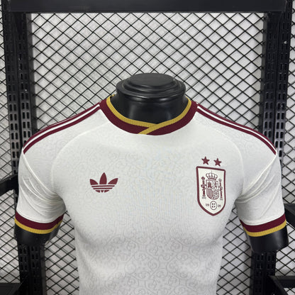España 26/27 Visita Vers. Jugador | Campeón