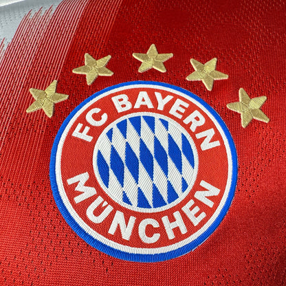 Bayern Múnich 2025 - 2026 Local Vers. Jugador