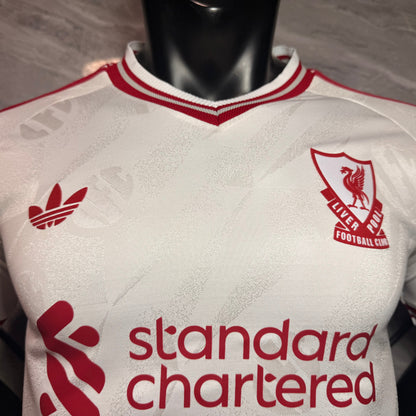 Liverpool 2026 - 2027 Visitante Vers. Jugador