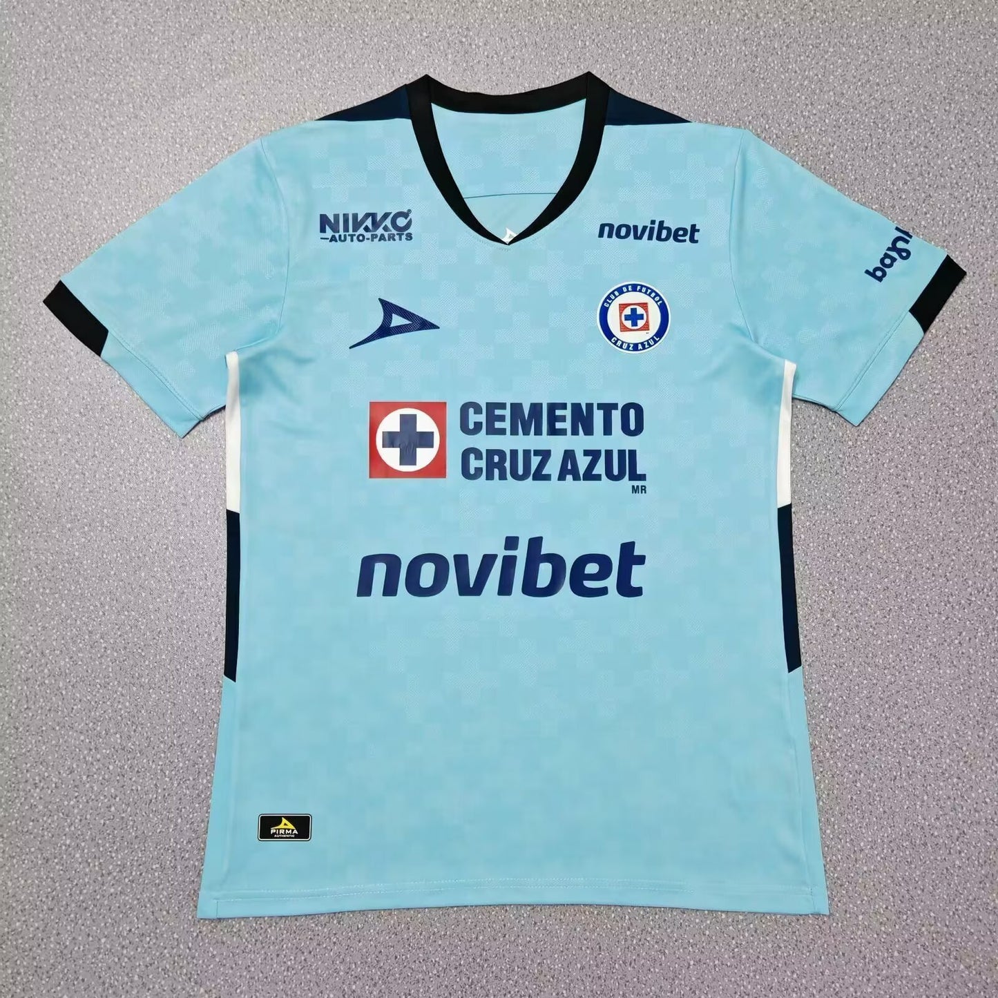 Cruz Azul 2025 - 2026 Portero Vers. Jugador