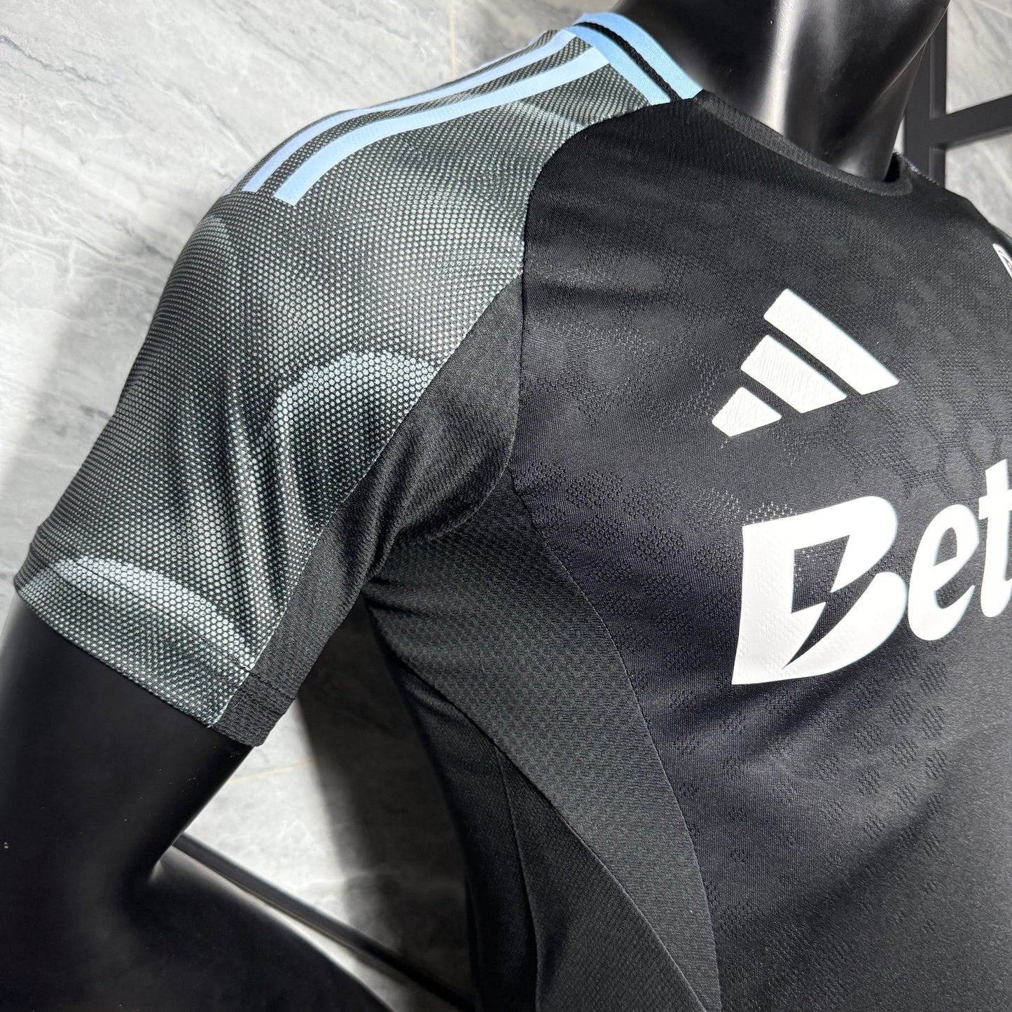 Aston Villa 2025 - 2026 Visitante Vers. Jugador