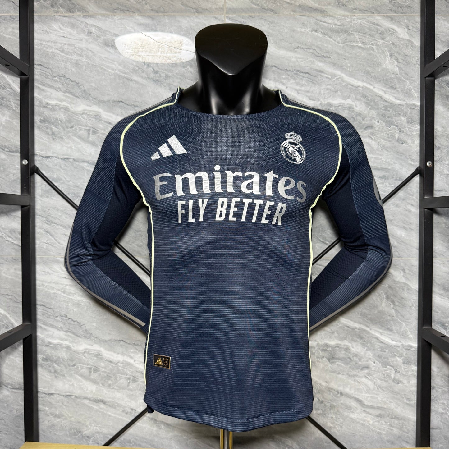 Real Madrid 2025 - 2026 Visitante Vers. Jugador