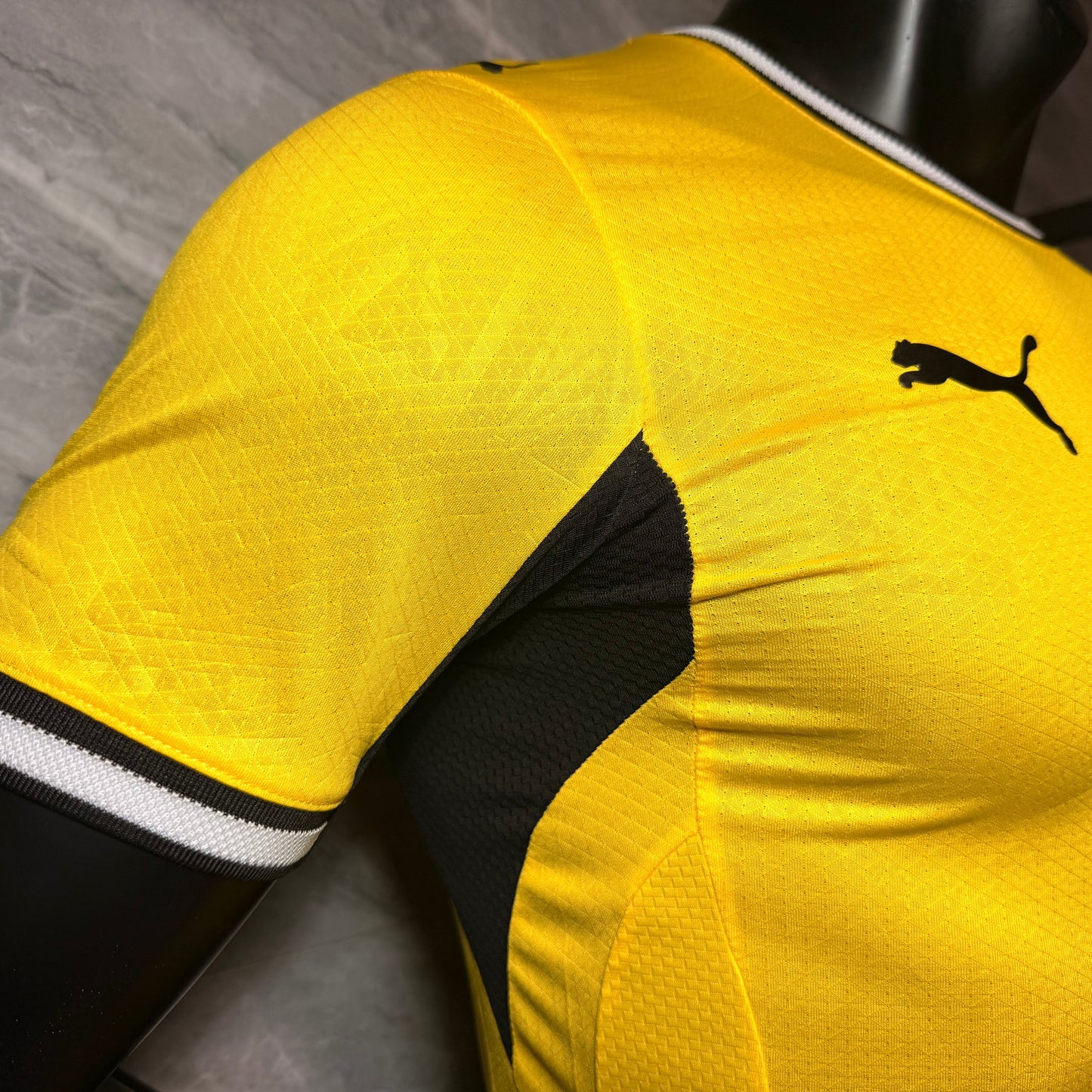 Borussia Dortmund 2026 - 2027 Local Vers. Jugador