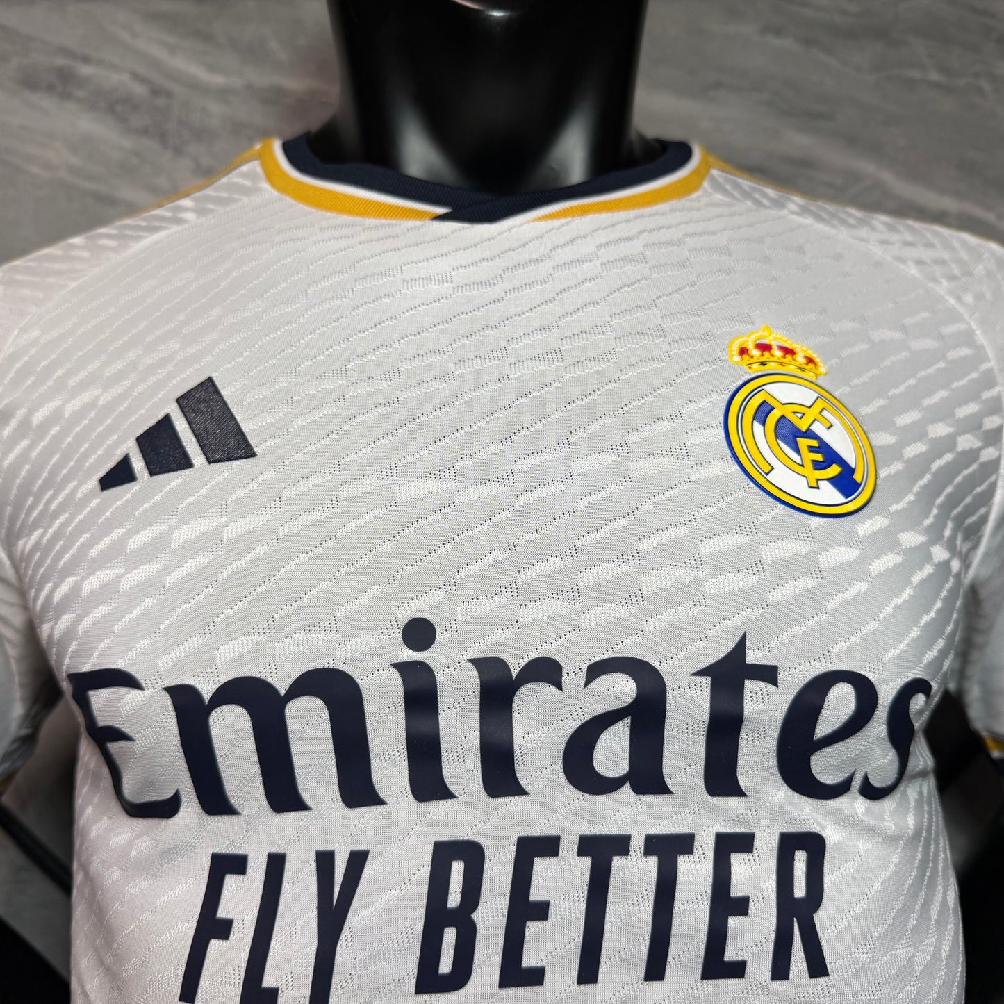 Real Madrid 2023 - 2024 Local Vers. Jugador