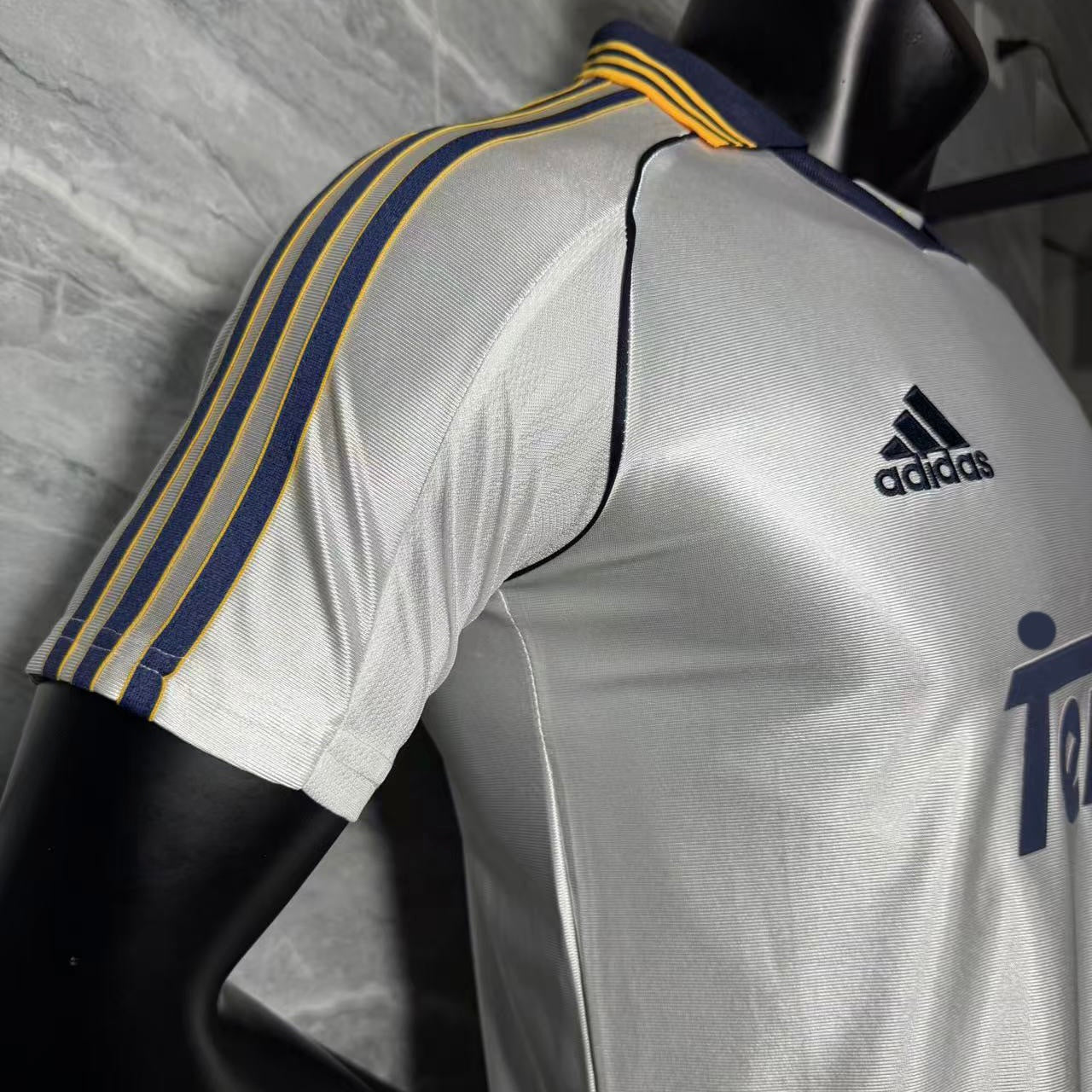 Real Madrid Retro 1999 - 2001 Vers. Jugador
