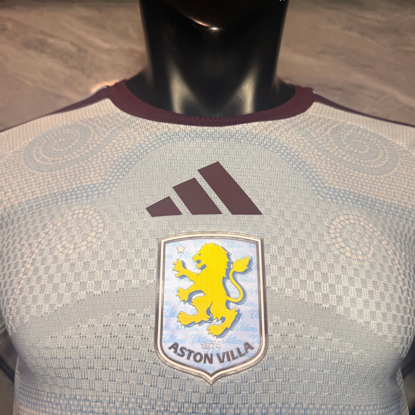 Aston Villa 26/27 Visita Vers. Jugador