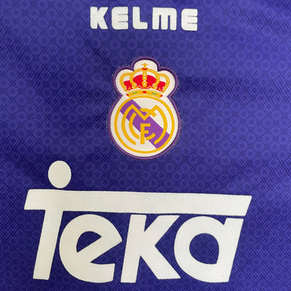 Real Madrid 97/98 Visita Vers. Retro
