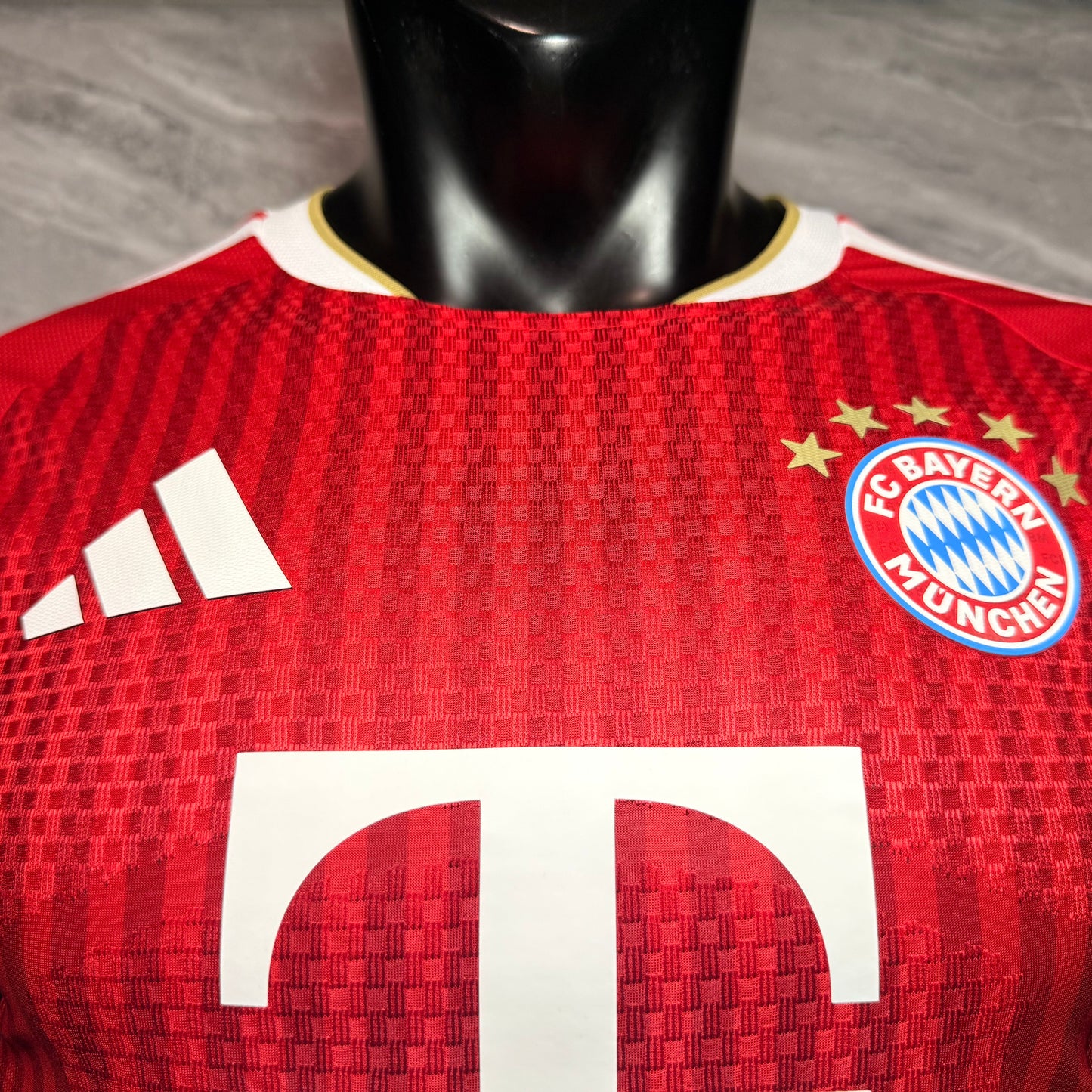 Bayern Múnich 2026 - 2027 Local Vers. Jugador