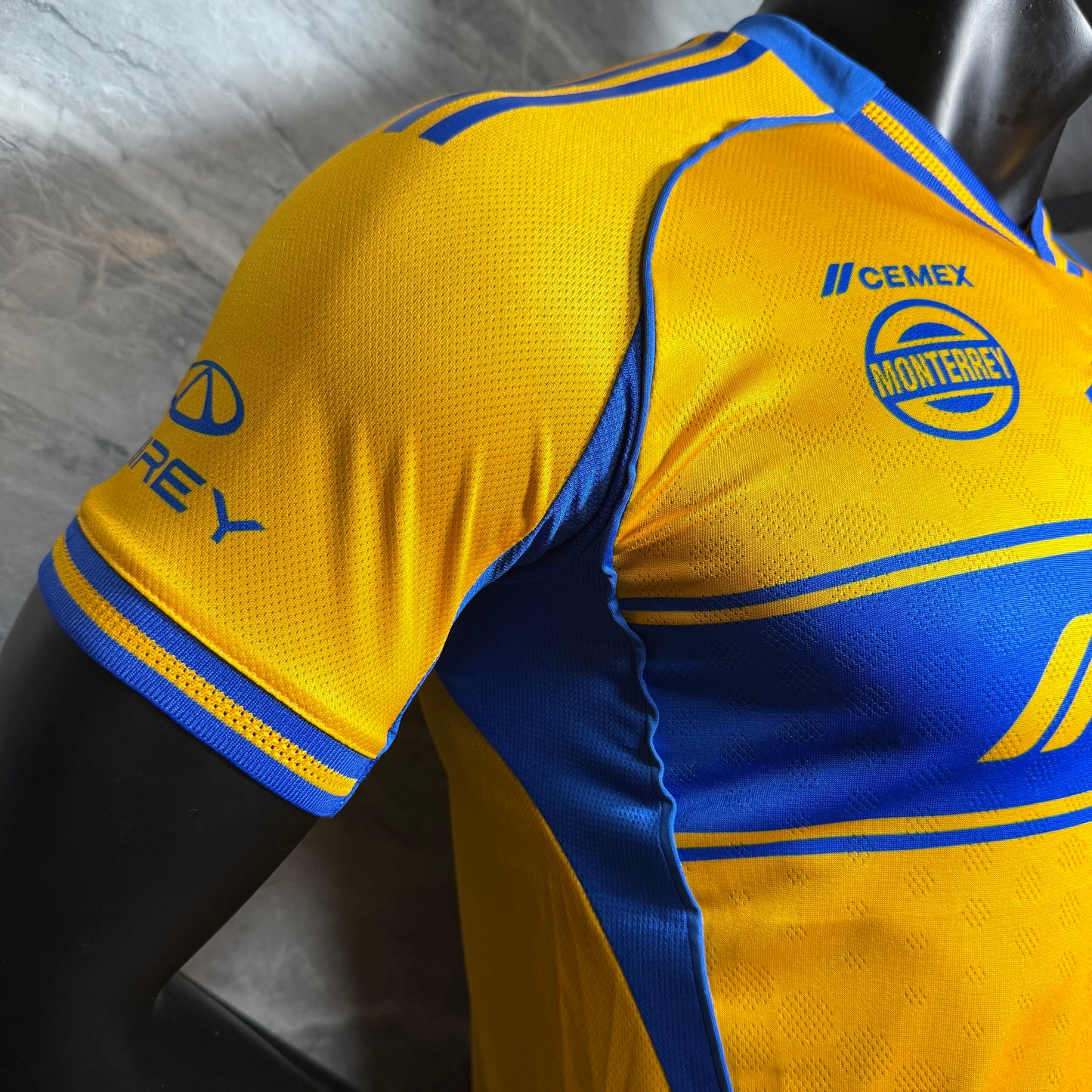 Tigres UANL 2025 - 2026 Local Vers. Jugador