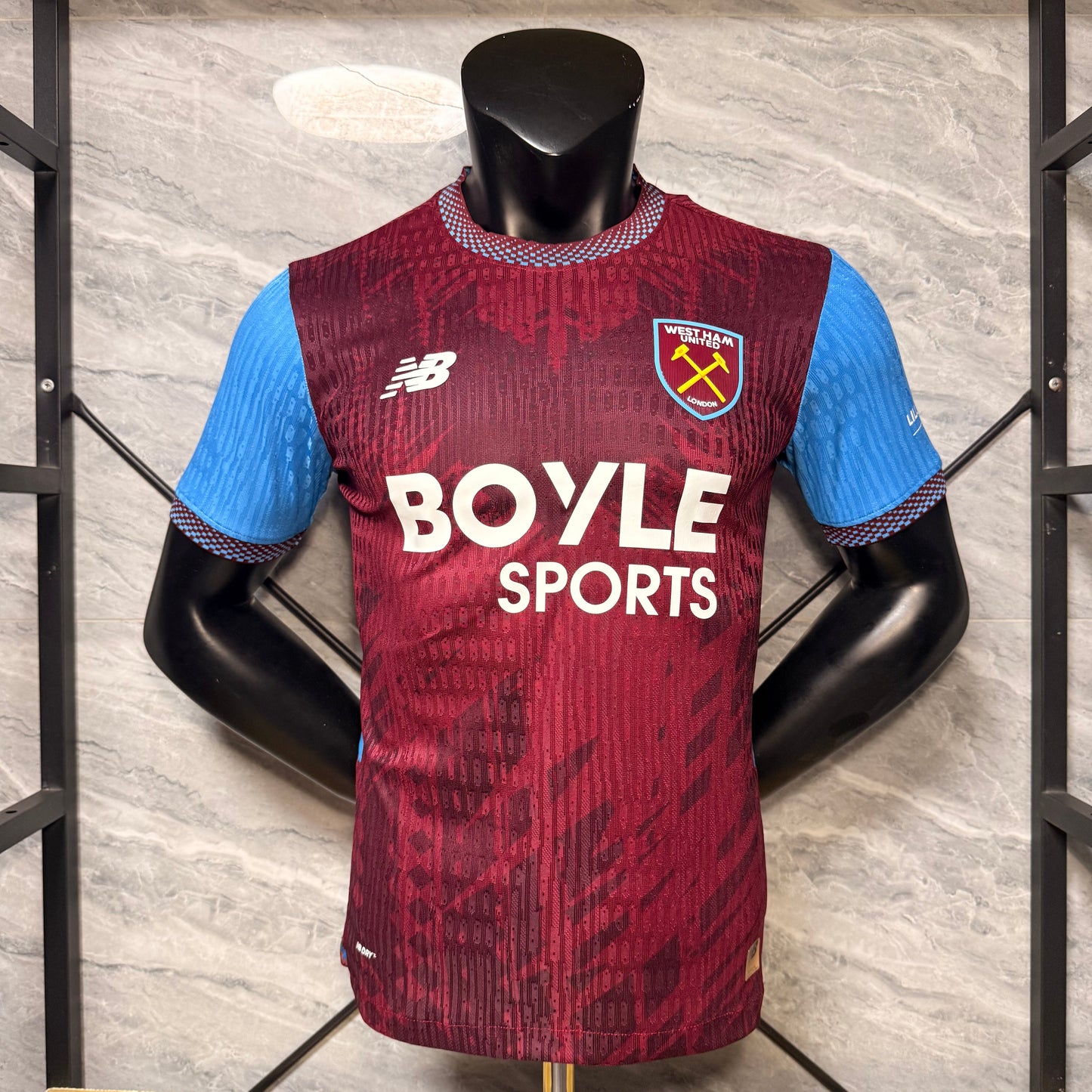 West Ham 26/27 Local Vers. Jugador