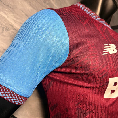 West Ham 26/27 Local Vers. Jugador