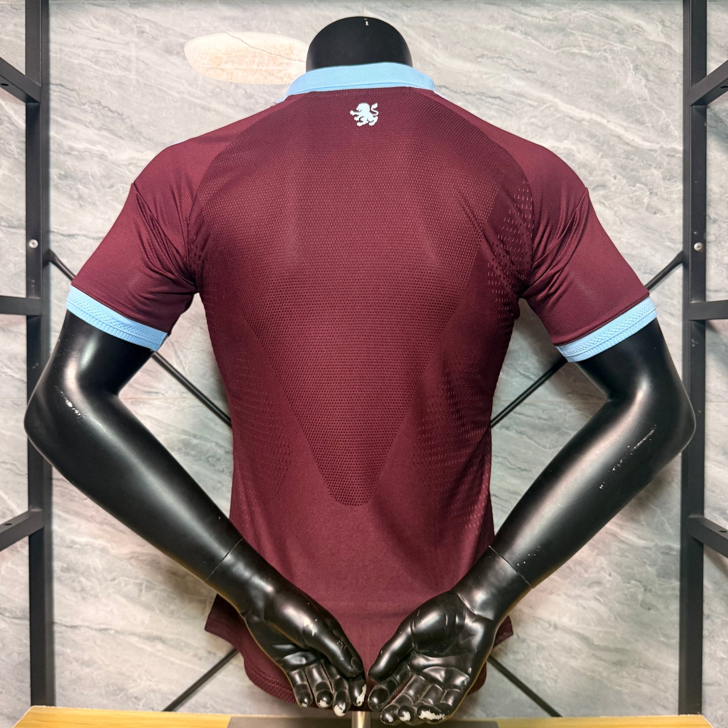 Aston Villa 26/27 Local Vers. Jugador