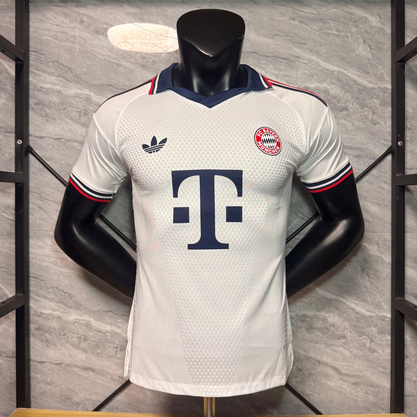 Bayern Múnich 26/27 Visita Vers. Jugador