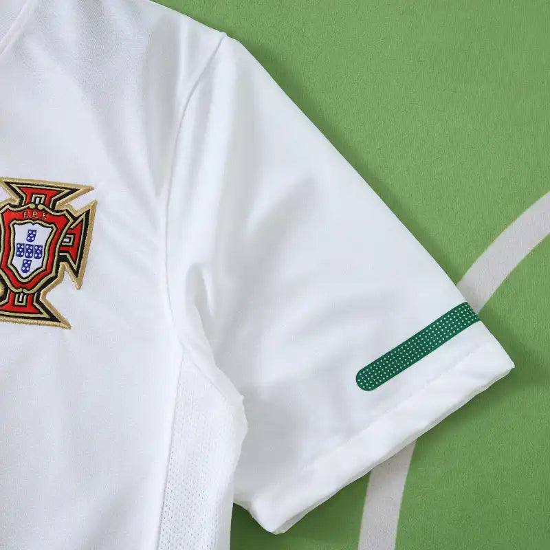 Portugal Retro 2010 – 2012 Visitante Vers. Jugador